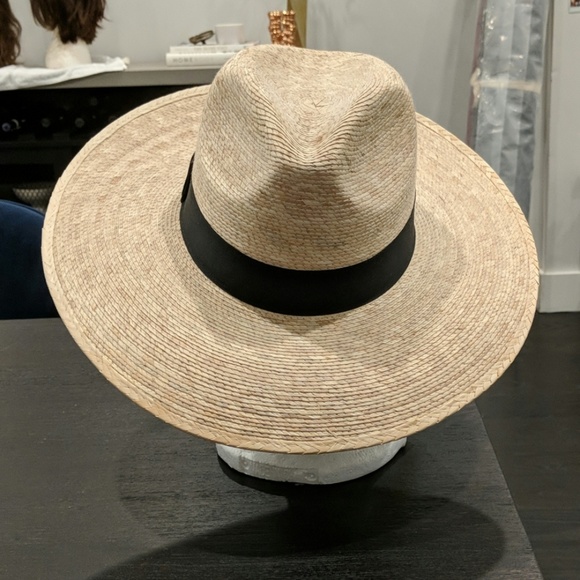 Hat - Picture 3 of 4